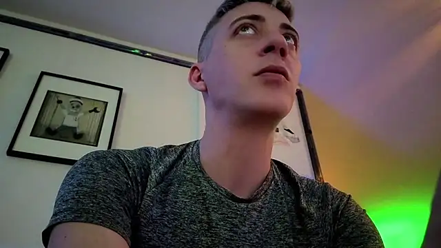 1Hugo1 webkamerás műsora