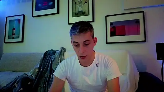 1Hugo1 Show Webcam