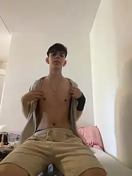 Cos_minn's Webcam Show