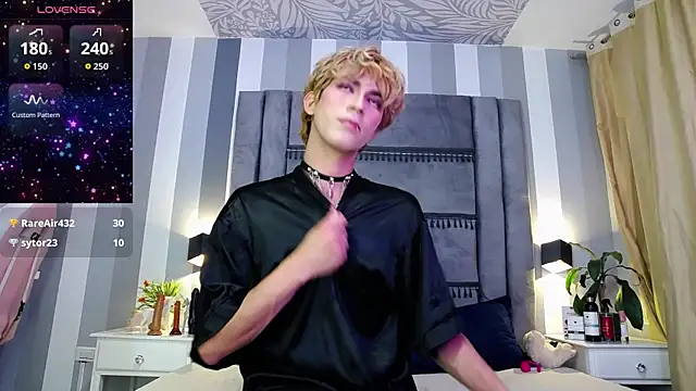 Cooperrosscute233 – webcam-show