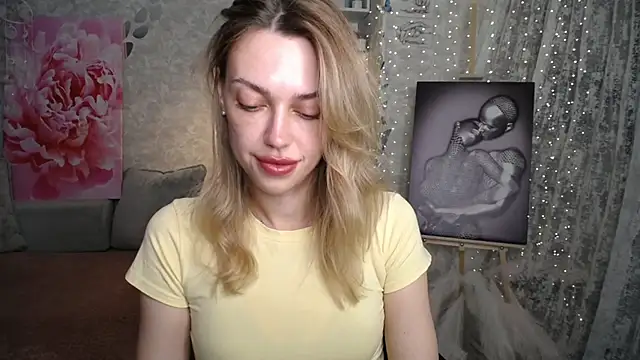NickyAdamidi Adlı Modelin Canlı XXX Sohbeti