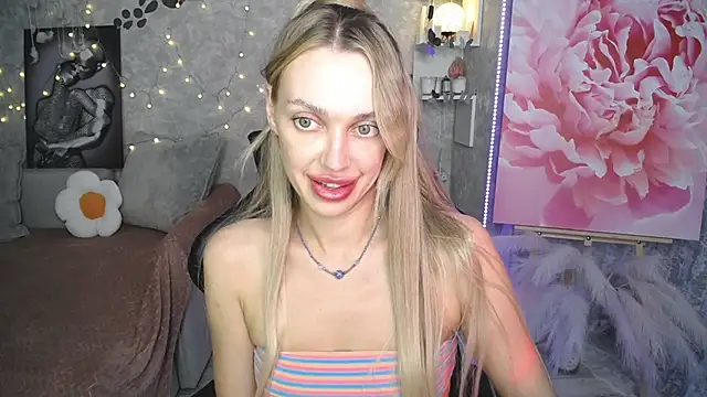 NickyAdamidi's Live XXX Chat