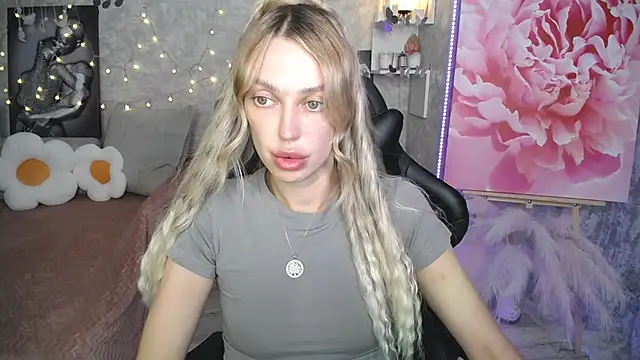 NickyAdamidi Chat XXX live