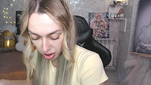NickyAdamidi Webcam-Show