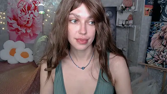 Show modela NickyAdamidi na web-kameri