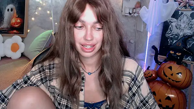 NickyAdamidi Adlı Modelin Canlı XXX Sohbeti