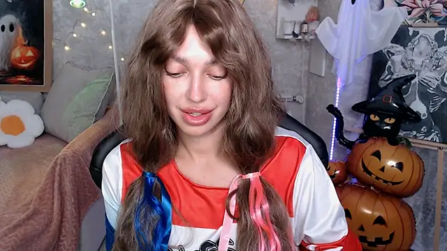 NickyAdamidi Show Webcam