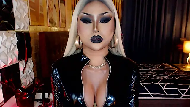 MassiveCockTrans' Webcam Show