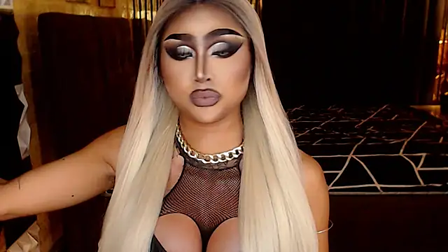 MassiveCockTrans' Webcam Show