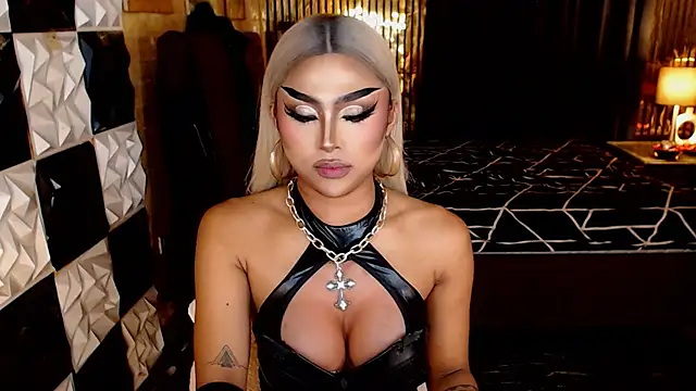 Webkamerová show MassiveCockTrans