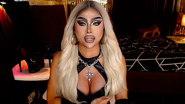 MassiveCockTrans Show Webcam