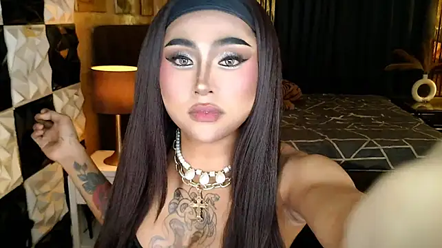 MassiveCockTrans Pertunjukan Webcam