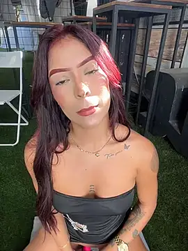 MystiqueXXX – webcam-show