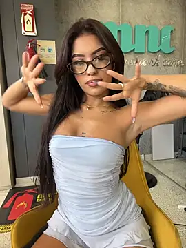 MystiqueXXX Live XXX-chat