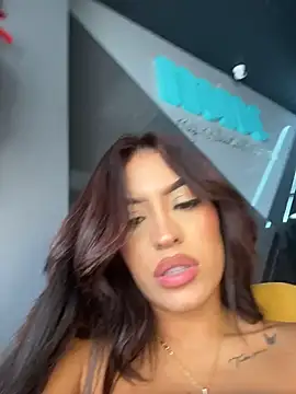 MystiqueXXX: вебкам-шоу