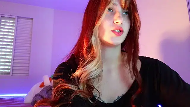 angelicall_ Adlı Modelin Canlı XXX Sohbeti