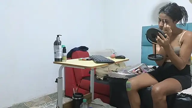 KATTYOCEAN_ Show in webcam