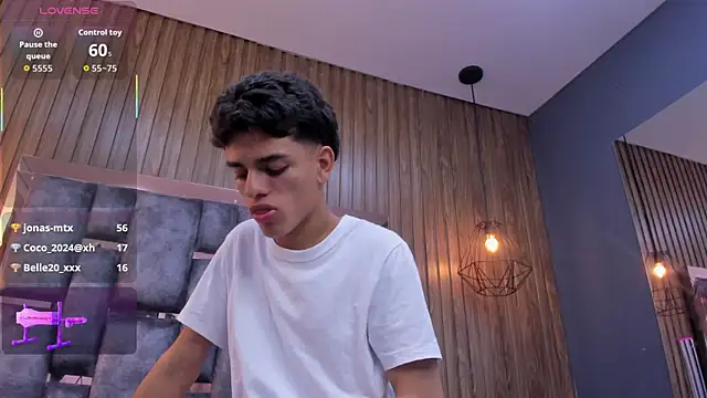 owen__johnson Show Webcam