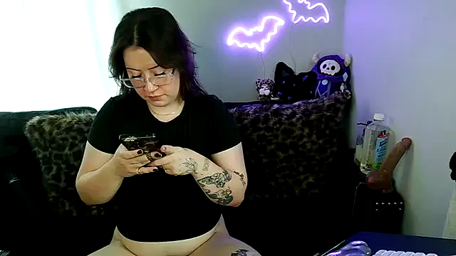 HarleyDemon666's Webcam Show