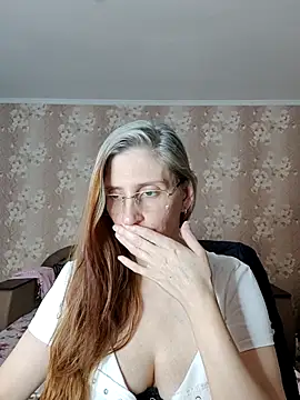 CandiCole XXX чат на живо