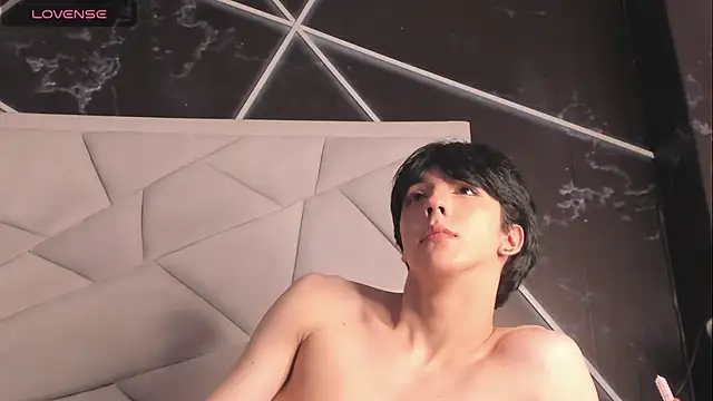 Show modela AerumChae na web-kameri