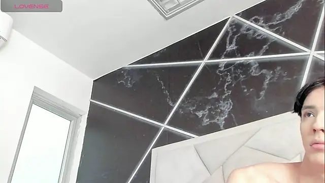 Show modela AerumChae na web-kameri