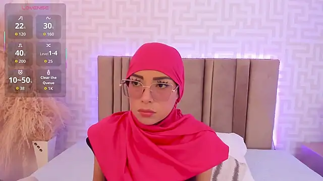 naishaa_ Adlı Modelin Canlı XXX Sohbeti