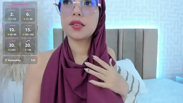 Chat XXX en directo de naishaa_