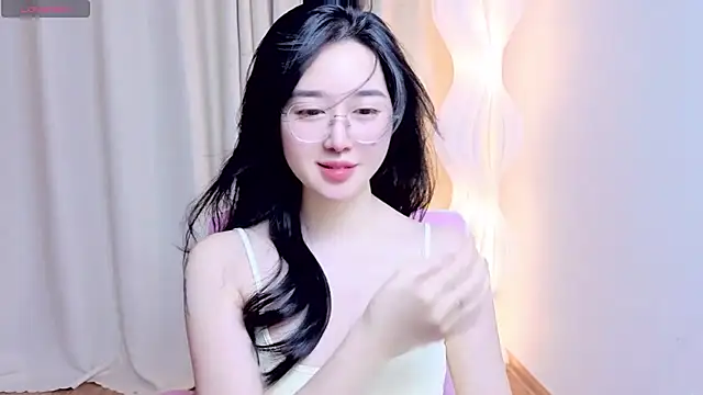 Miu-999 Chat XXX live