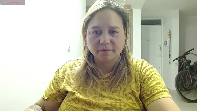 Pokój czatu na żywo – LauraReeves