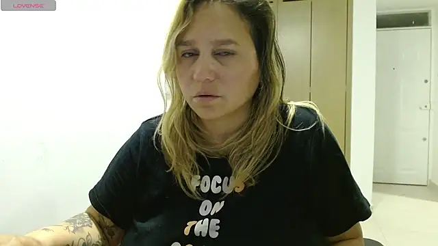 LauraReeves – Live XXX-chat