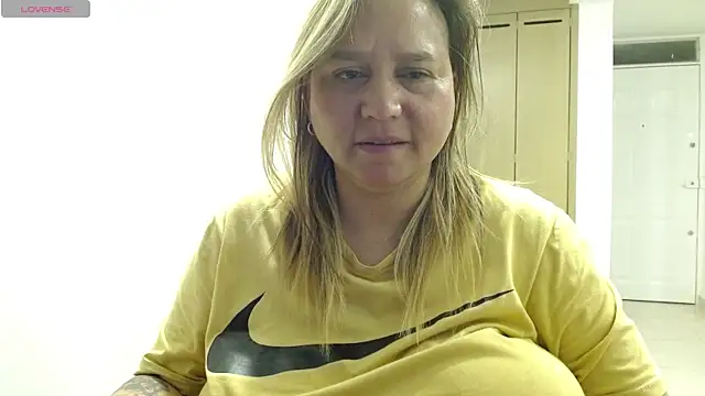 LauraReeves 라이브 XXX 채팅