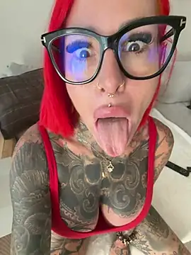 CatCoxx Show in webcam