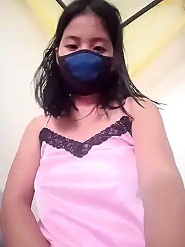 babyjunee12 Adlı Modelin Canlı Sohbet Odası