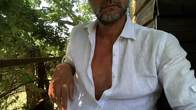 הופעת וובקאם של mecchaude