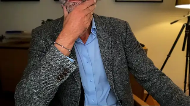 mecchaude: διαδικτυακό σόου στην κάμερα