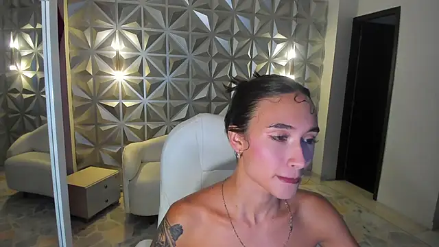 hellen_tease 现场XXX聊天