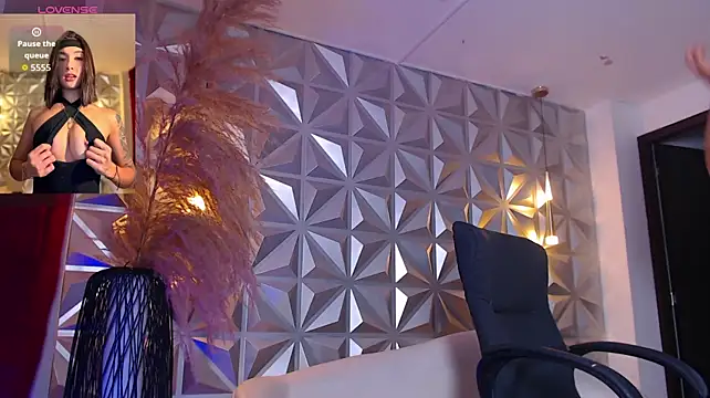 Chat +18 de hellen_tease ao vivo
