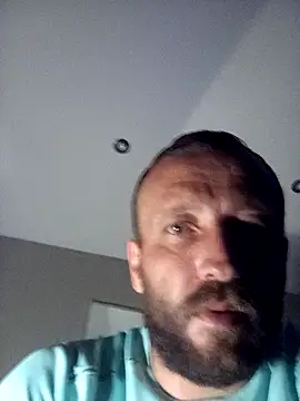 Tony88hgh: διαδικτυακό σόου στην κάμερα