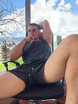 Marco_Vega: вебкам-шоу