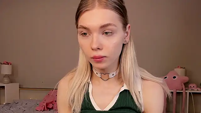 Blondy_Fina – Kamerová šou