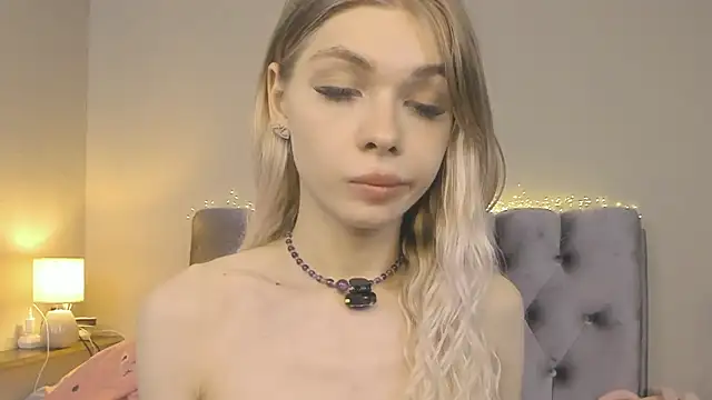 Blondy_Fina's Webcam Show
