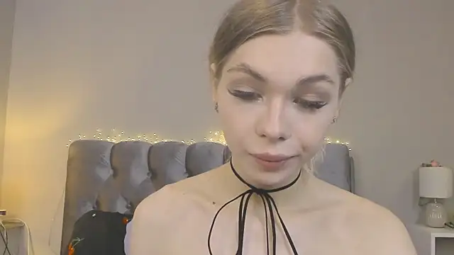Pokazy przed kamerką – Blondy_Fina