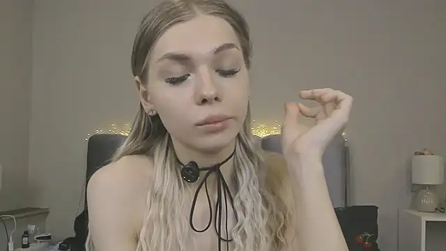 Show de Blondy_Fina na webcam