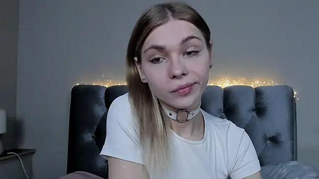 Blondy_Fina webcam show