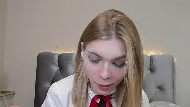 Blondy_Fina Webcam-Show