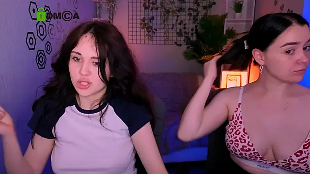 Show modela riley_sanders na web-kameri