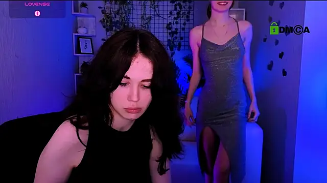 הופעת וובקאם של riley_sanders