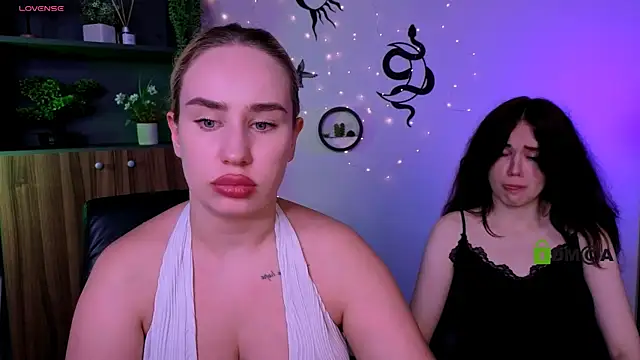 Show modela riley_sanders na web-kameri