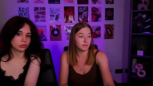 riley_sanders: вебкам-шоу